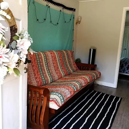 Pasadena Suite With Private Entrance